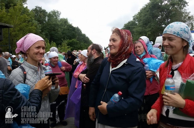 Від Житомира до Коростишева: Хресна хода за мир, любов і молитву за Україну