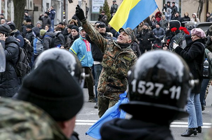 Полиция не позволила ОУНовцам ставить палатки для протеста против Крестного хода