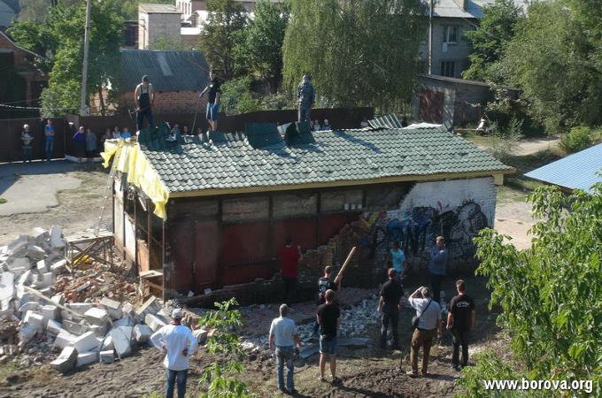 In Kiev region radicals wrecked a UOC church under construction (VIDEO)