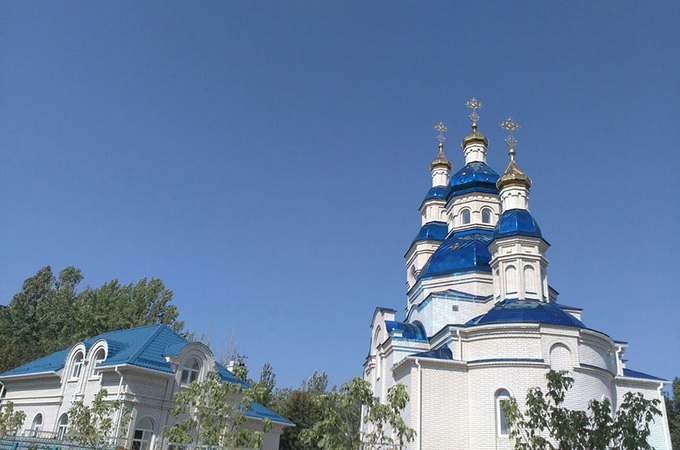 Суд втретє підтвердив права громади УПЦ на храм в Костянтинівці