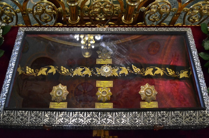 В Святогірську Лавру прибуде частка пояса Пресвятої Богородиці та інші святині