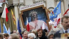 У Польщі коронували Іісуса Христа