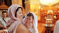 Украинцы не поддержали петицию о запрете крещения несовершеннолетних  