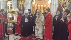 Предстоятель УПЦ передав у дар віруючим Грузії ікону Почаївської Божої Матері (ФОТО)