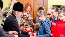 In advance of Christmas the UOC Primate blesses disabled children (PHOTO)