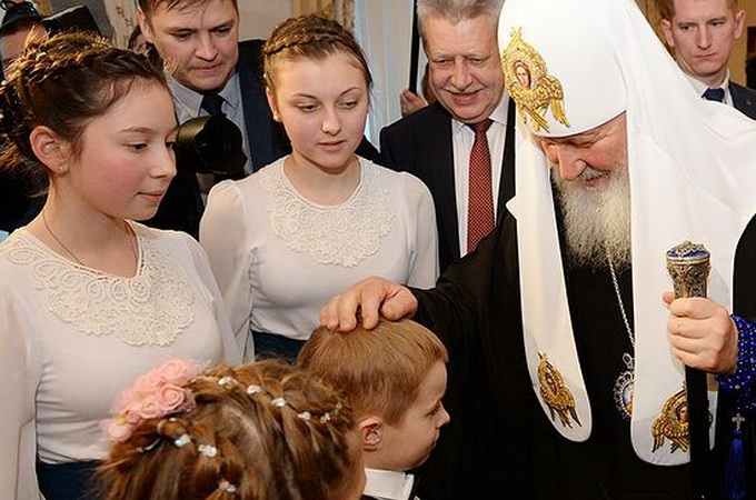 Предстоятель РПЦ допоміг матері, що покаялася, повернути залишену новонароджену дочку