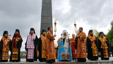 В храмах та монастирях УПЦ піднесуть молитви за загиблих у Другій світовій війні