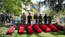 Monks of Svyatogorsk Lavra rebury soldiers of the Great Patriotic War