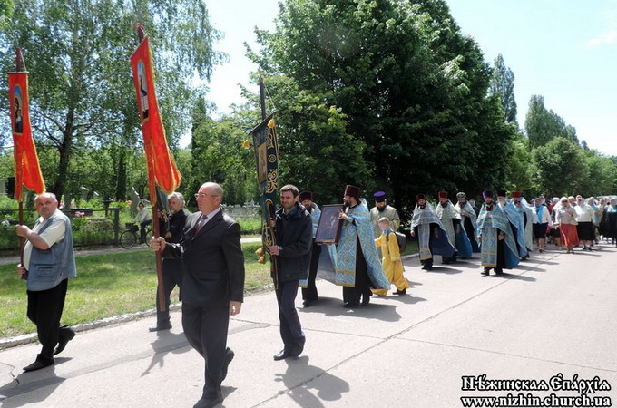 В Варве явление Перекопской иконы Божией Матери отпраздновали Крестным ходом (ФОТО)