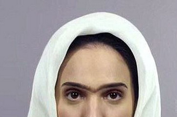 В США мусульманка отсудила $ 85 тысяч за то, что ее заставили снять хиджаб