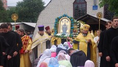 Хресний хід у Луцьку зібрав більше тисячі вірян (ФОТО)