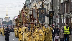 100 000 верующих приняли участие в крестном ходе в Петербурге 
