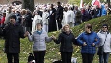 У День молитви тисячі поляків на кордоні попросили Бога про збереження країни