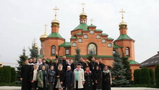 Священники из Украины и Беларуси обсудили тонкости сурдоперевода молитв