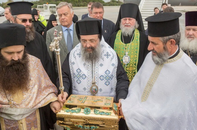 У Патрах тисячі греків зустріли мощі преподобного Серафима Саровського