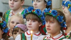 В Беларуси для детей-чернобыльцев провели акцию «Рождественская елка» (ФОТО)