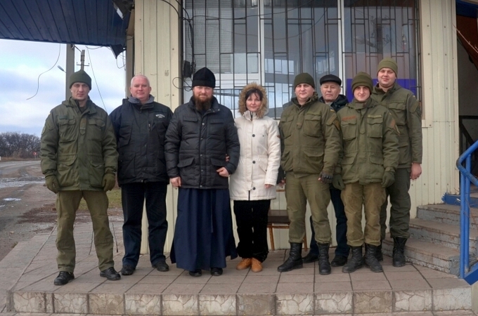 На Святки клірик Криворізької єпархії УПЦ відвідав бійців ЗСУ на передовій