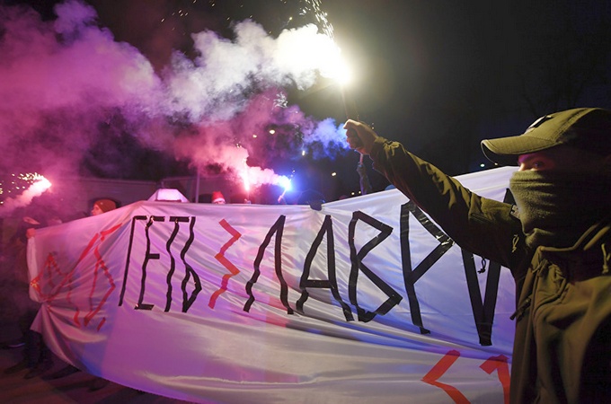 Братія Києво-Печерської лаври просить підтримки у зв'язку з погрозами радикалів