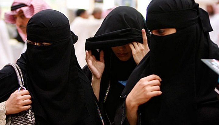 В країнах арабського світу існує безліч заборон для представниць жіночої статі