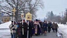 В Нежинской епархии УПЦ состоялось шествие в память о трагедии села Козары