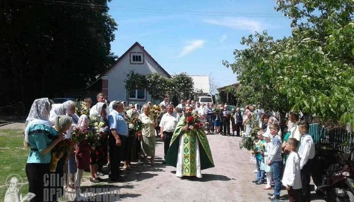 Община УПЦ села Кинаховцы 