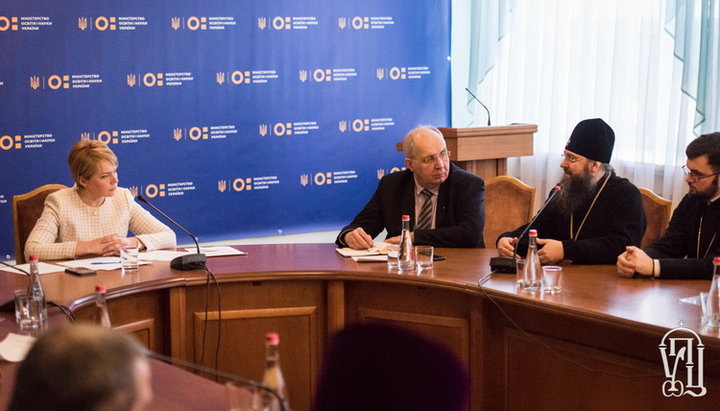 Встреча представителей ВСЦиРО с министром образования