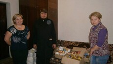 Священник УПЦ передал гуманитарную помощь военным в зону боевых действий