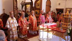 Архієрейське богослужіння в Святогірській лаврі зібрало сотні віруючих