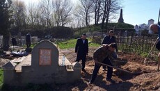 В Немирове перезахоронили останки евреев, чью могилу осквернили вандалы