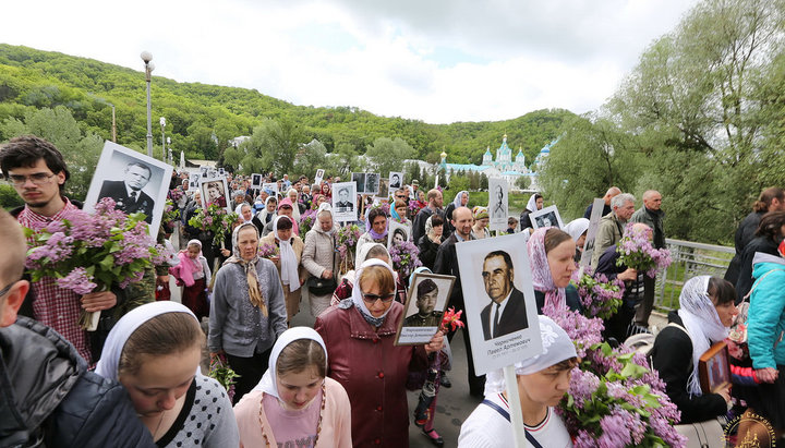 Хресний хід від Святогірської лаври до Пагорба Слави у 2017 році