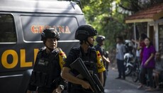 В Индонезии смертники устроили теракты в трех церквях: погибли 13 человек