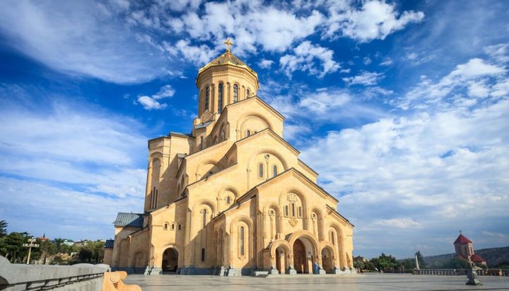 Головний собор Грузинської Православної Церкви – Цмінда Самеба в Тбілісі