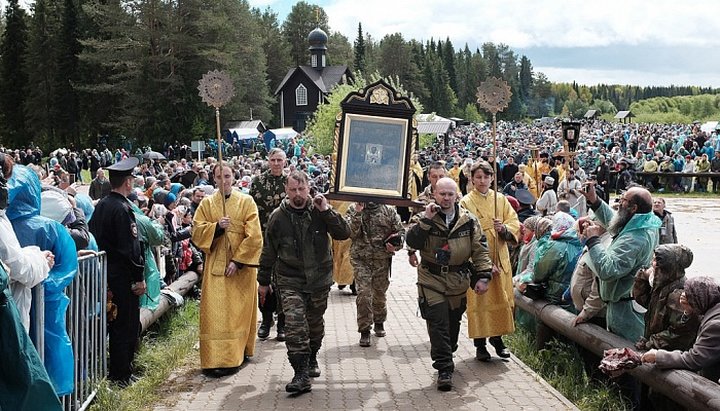 Прибытие крестного хода в село Великорецкое