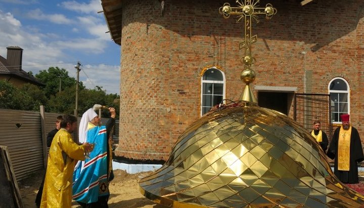 Освящение купола колокольни Свято-Вознесенского храма
