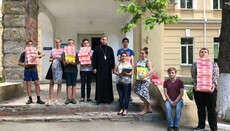 Православна молодь передала допомогу Одеському медцентру