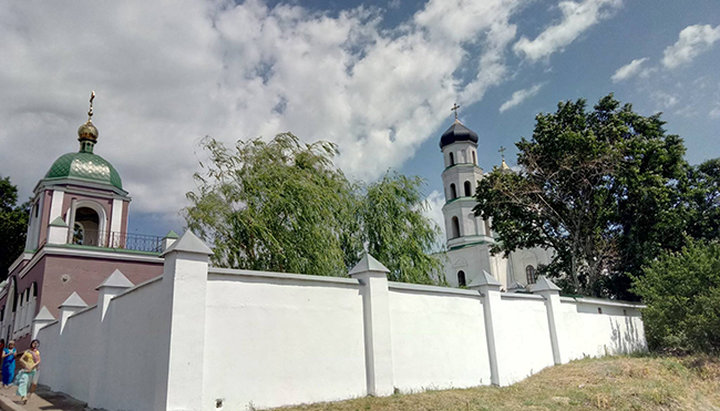 Свято-Іллінський чоловічий монастир в Луганській області