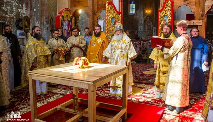 Овящение храма в честь Покрова Божией Матери в селе Староказачье 