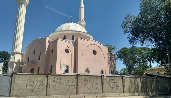 Центральна мечеть Білогірська
