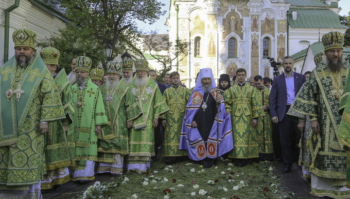 Блаженнейший Митрополит Киевский и всея Украины Онуфрий в день своего тезоименитства в Киево-Печерской лавре