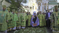 Предстоятель відсвяткував день небесного покровителя богослужінням в Лаврі