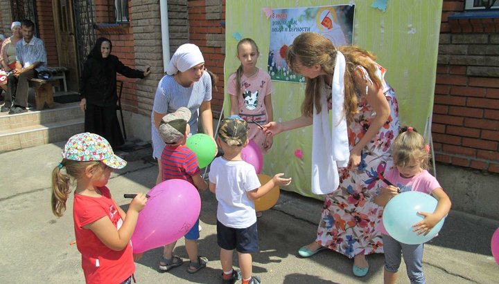 В Запорожской епархии провели праздники для всей семьи