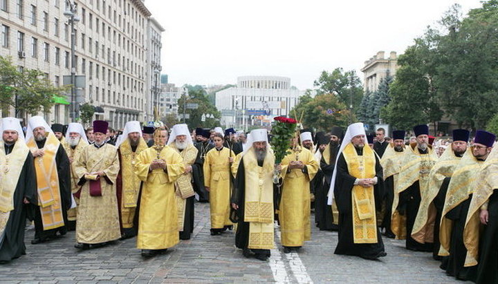 Крестный ход УПЦ в Киеве