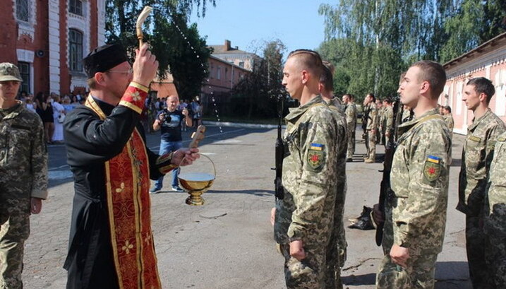 Священники благословили студентов Винницкого национального медицинского университета