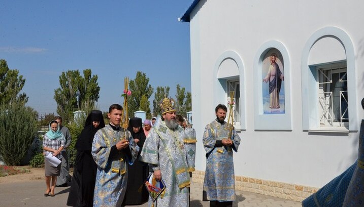 Хресний хід в Благовіщенському монастирі