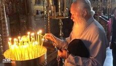 Митрополит Агафангел підніс молитви про мир в Україні перед святинями Афона