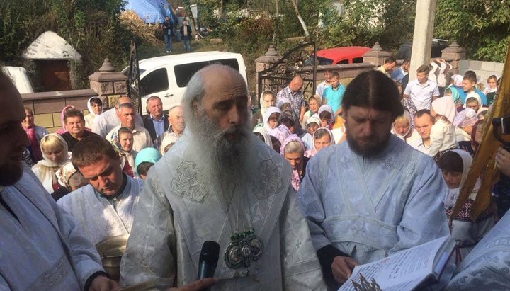 Metropolitan Sergius of Ternopol and Kremenets at the consecration of the temple in vlg. Kotiuzhiny