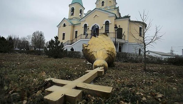 За лето в Украине совершено шесть нападений на храмы УПЦ