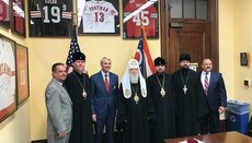 Filaret decorates US Senator with an order