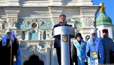 Poroshenko: anathema from Russia means distinct merits before Ukraine