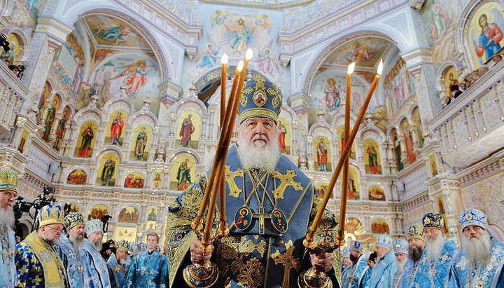 Патриарх Московский и всея Руси Кирилл на богослужении в минском храме Всех святых